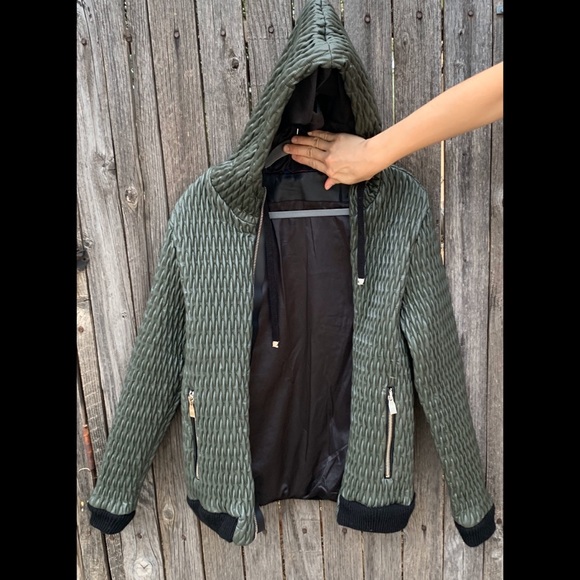 RNT23 | Mens Quilted Hoodie Sports Jacket - Picture 6 of 7